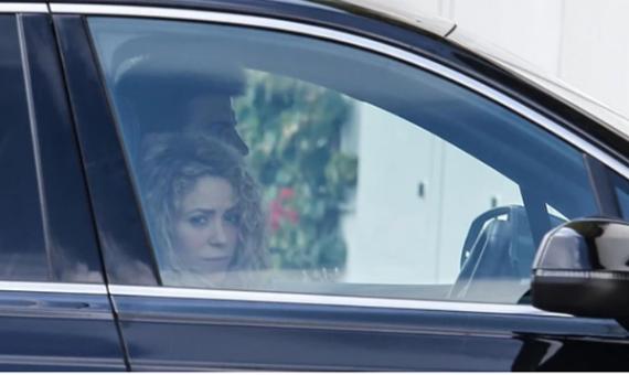Shakira y Gerard Piqué se pelean delante de sus hijos Shakira y Gerard Piqué se pelean delante de sus hijos