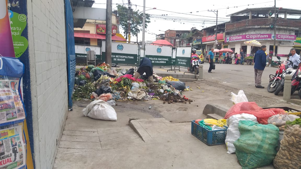 Las basuras, un permanente ‘dolor de cabeza’ para la plaza de la 21 ...