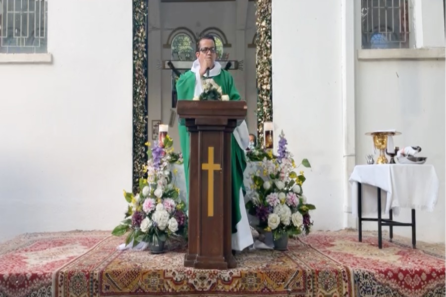 Se acabarán los procesos de 'sanación' con el cambio del Padre de Gualanday? | Patrimonio Radial del Tolima Ecos del Combeima Ibagué Se acabarán los procesos de 'sanación' con el cambio del Padre de Gualanday? | Patrimonio Radial del Tolima Ecos del Combeima Ibagué