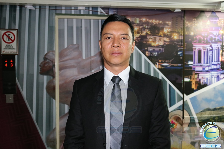 Alexander Tovar, diputado HD