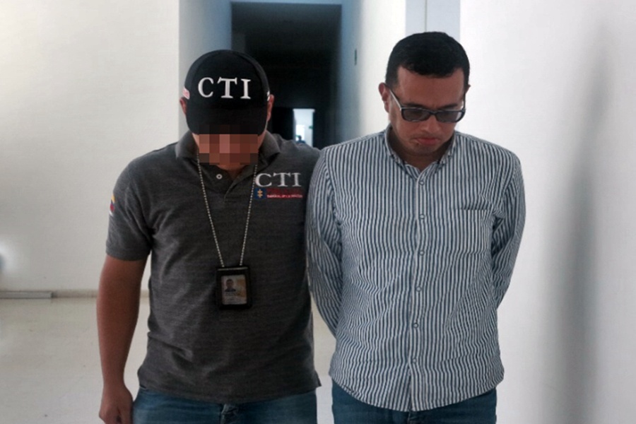 Resultado de imagen para JosÃ© Fernando Mosquera imagenes de falso sacerdote