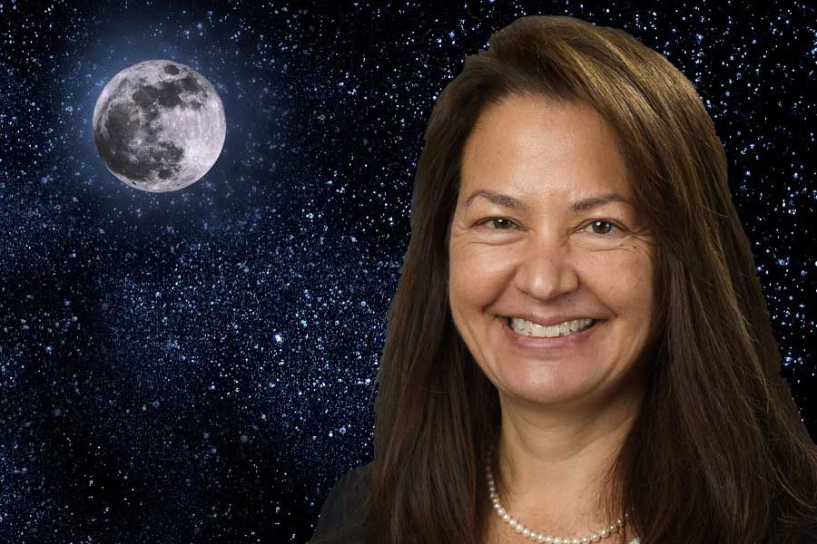 Michelle L. D. Hanlon, codirectora del Centro de Derecho Aéreo y Espacial y editora en jefe de la Revista de Derecho Espacial.