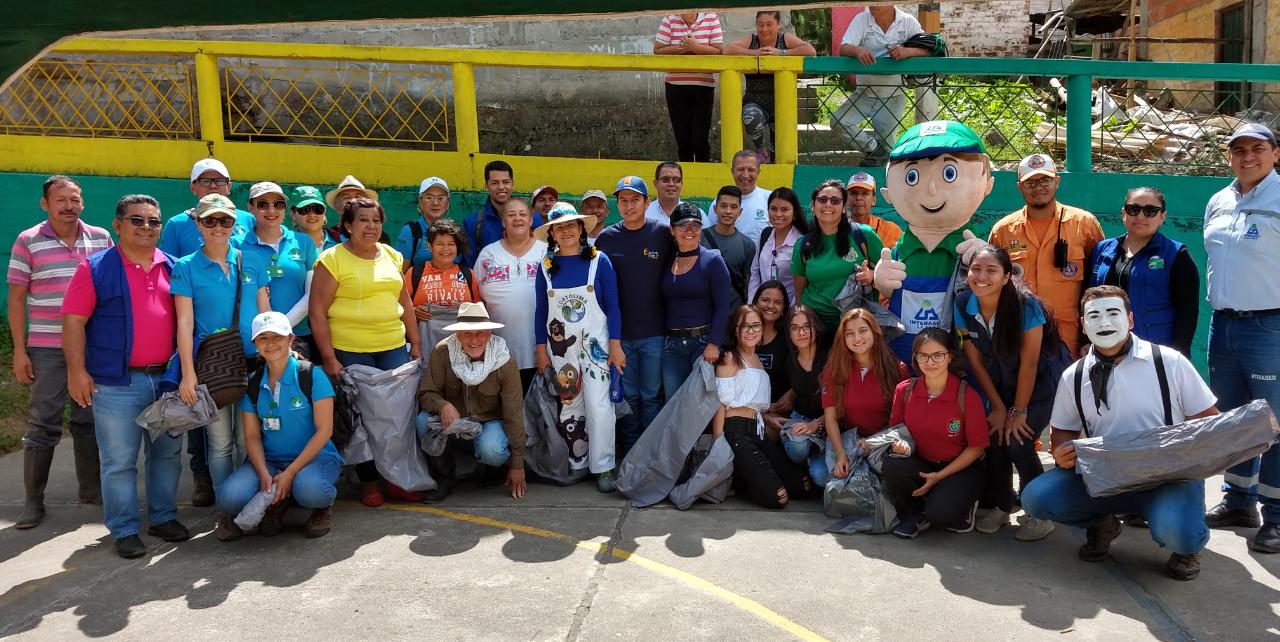 Voluntarios de la comunidad 