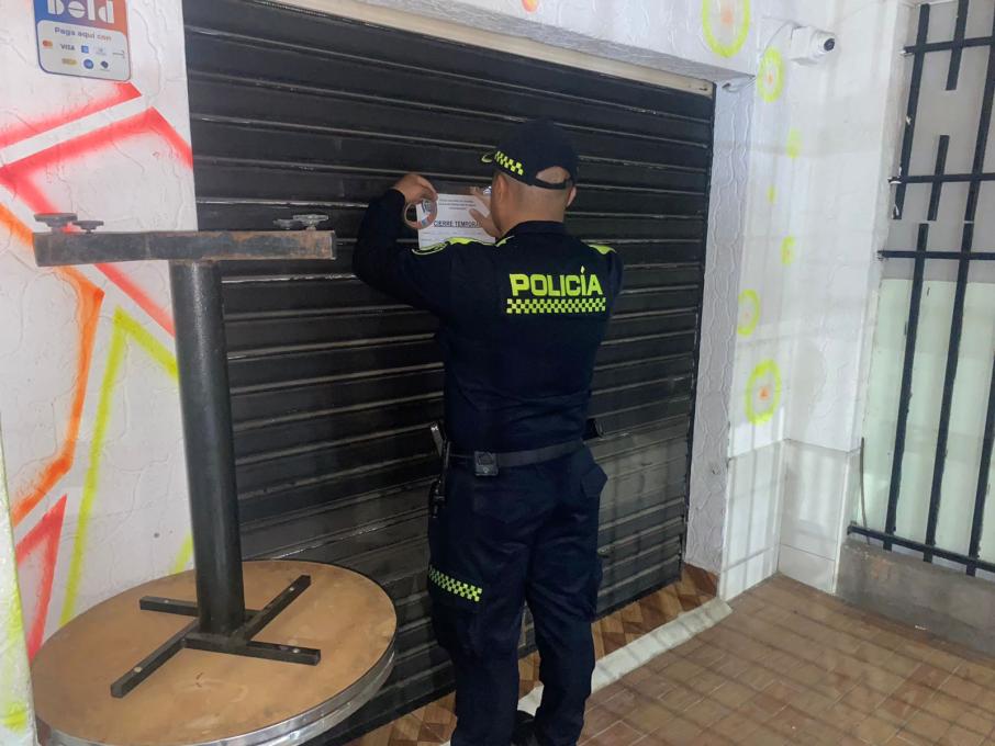 Bar topacio