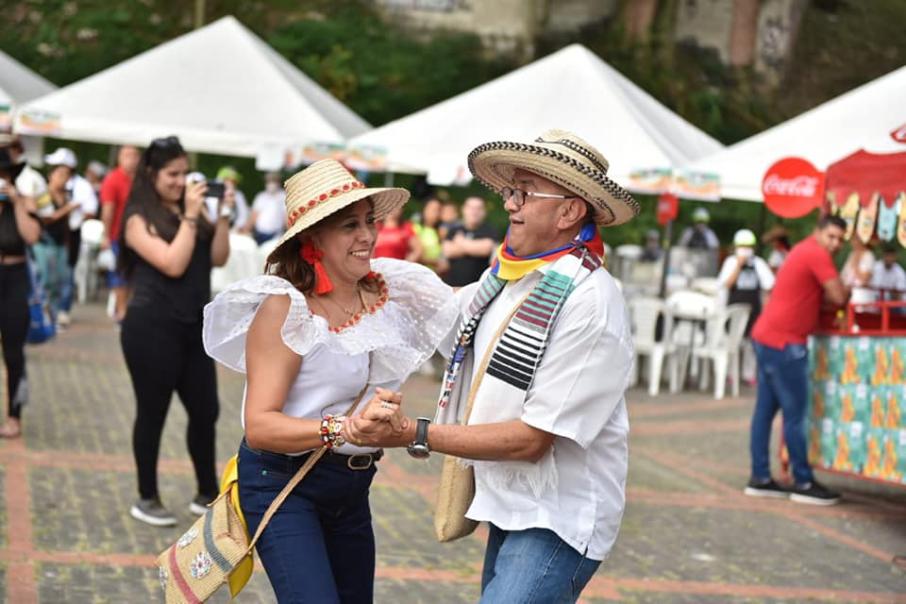 6_musica_para_el_paladar_la_estrategia_para_que_restaurantes_de_ibague_inicien_diciembre_con_el_pie_derecho_1.jpg