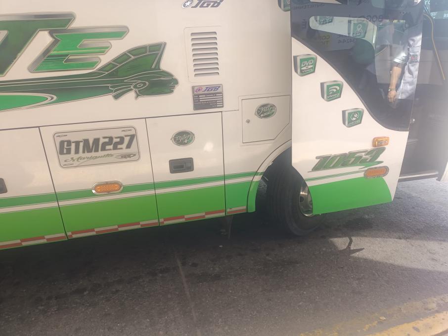 4joven_denuncia_que_hombre_se_sobrepaso_con_ella_en_bus_intermunicipal.jpg