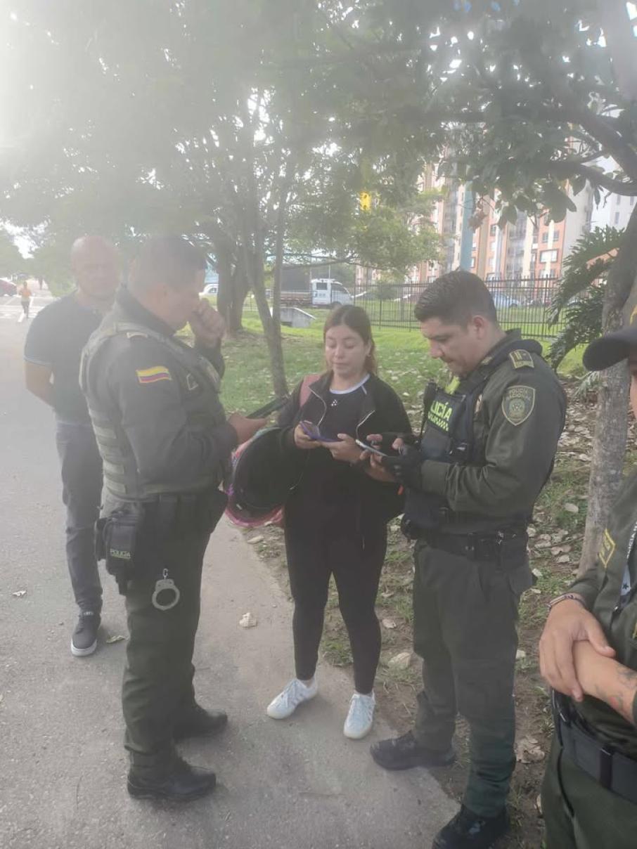 Mujer estafadora