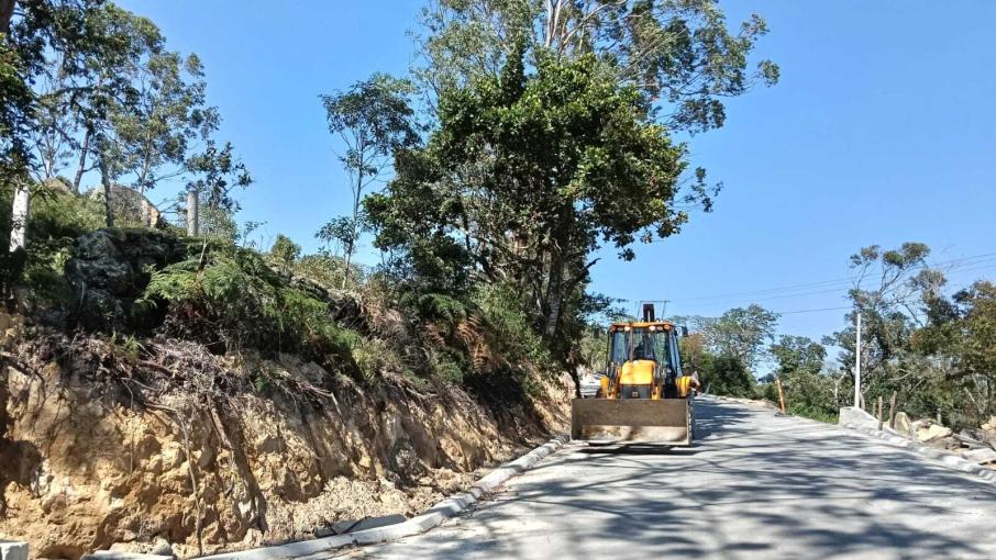 mejoramiento de la malla vial en Alpujarra