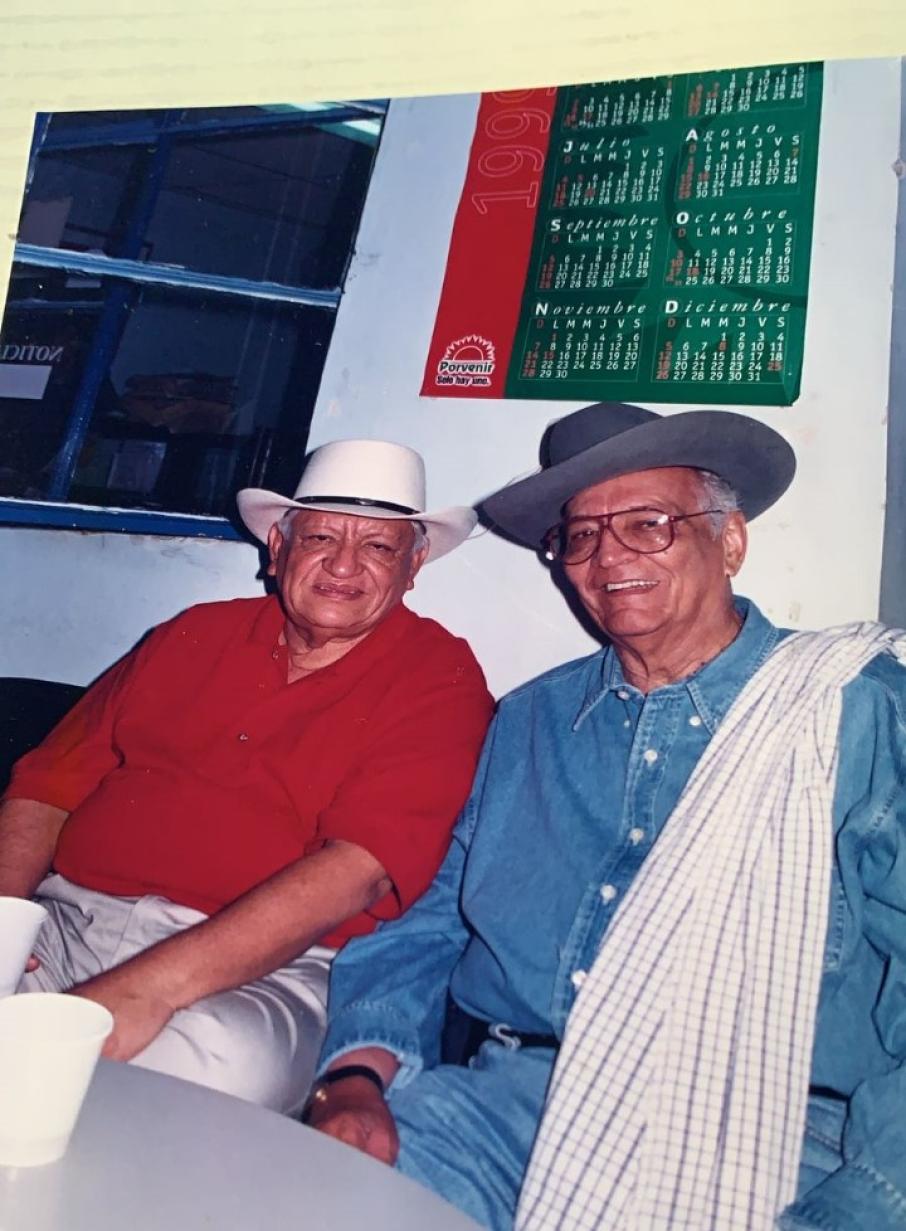 Arnulfo Sánchez y Jaime Pava Navarro, fundador de la Cadena Súper, mentor de Arnulfo Sánchez López, padre del ex senador Álvaro Pava Camelo