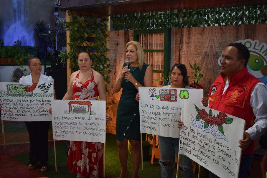 Directora de Cortolima, Olga Lucía Alfonso en audiencia pública de rendición de cuentas en Chaparral