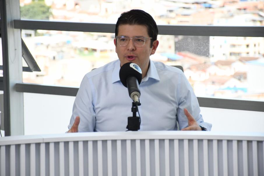 miguel_uribe_turbay.jpg