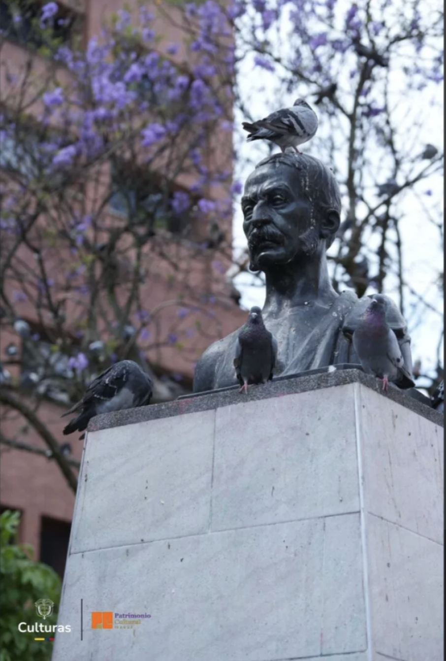 busto de murillo toro