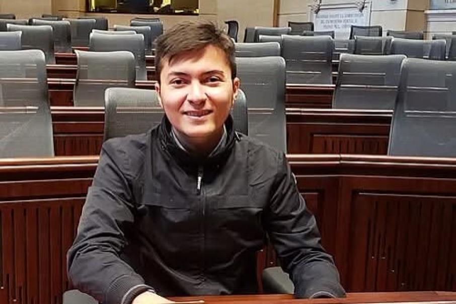 Luis Carlos Rúa Sánchez  “Elefante Blanco”