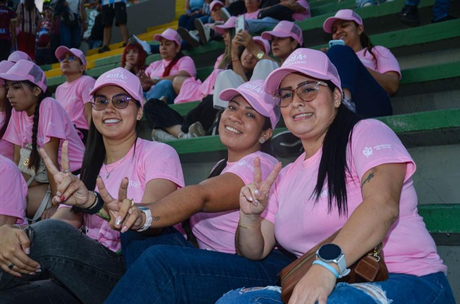 Aguardiente Tapa Rojas