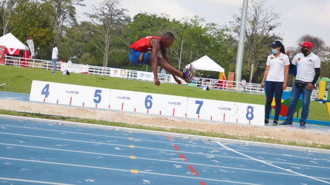 ampeonato Nacional de Saltos y Pruebas Múltiples de Atletismo 