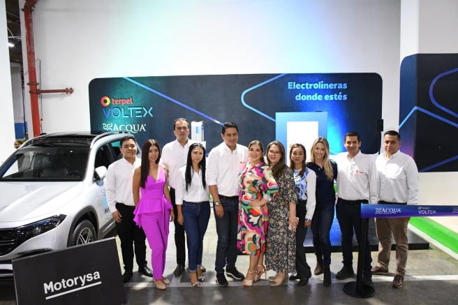 Presentación punto de carga Centro Comercial Acqua Power Center  