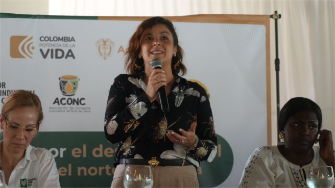 Jhenifer Mojica, ministra de Agricultura.