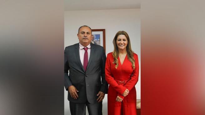 Adriana Magali Matiz con Fernando Borja 2024 mayo 20