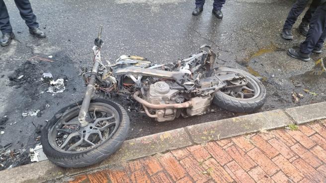 Ladrones en moto
