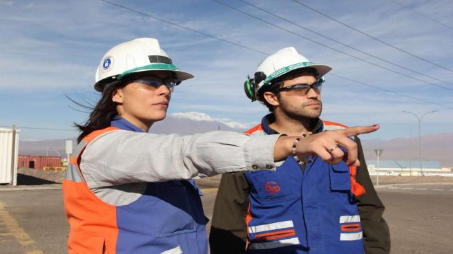 Estudios de la Unesco hablan de un porcentaje mundial de 14% de mujeres en la ingeniería y si bien en Colombia actualmente es mismo porcentaje ronda en 26%.