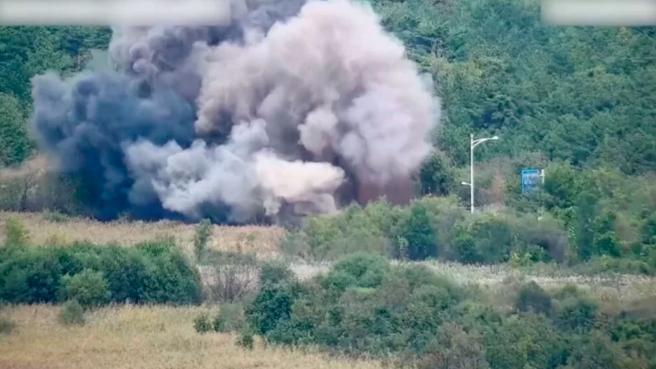 corea-del-norte-destruye-carreteras-surcoreanas.jpg