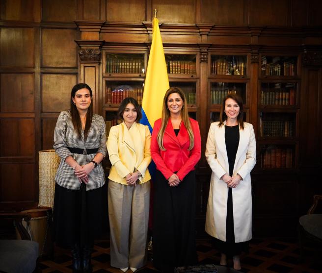 Gobernadora del Tolima, Adriana Magali Matiz, se reunió con la canciller Laura Sarabia