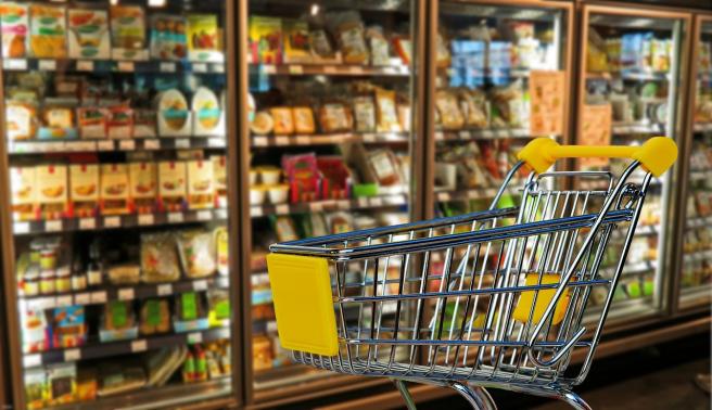 Mantener una dieta variada y equilibrada dentro de las necesidades calóricas es fundamental para el bienestar.