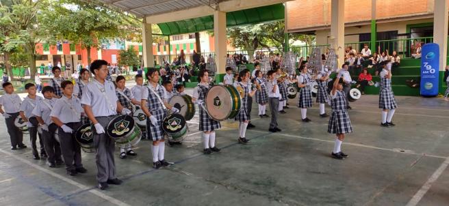 Banda Marcial de la Institución Educativa Adventista de Ibagué