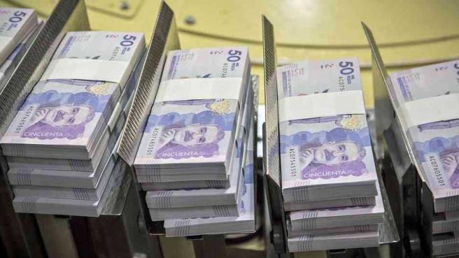 Según el Gobierno, el monto total apropiado en marzo fue un 0,5 % superior al de febrero, principalmente debido a la inclusión de partidas adicionales por $2,8 billones, destinadas a atender la emergencia derivada de la declaración del Estado de Conmoción Interior en la región del Catatumbo, reveló un infirme del Ministerio de Hacienda.