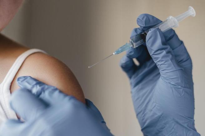 Recomiendan vacunación contra la influenza.