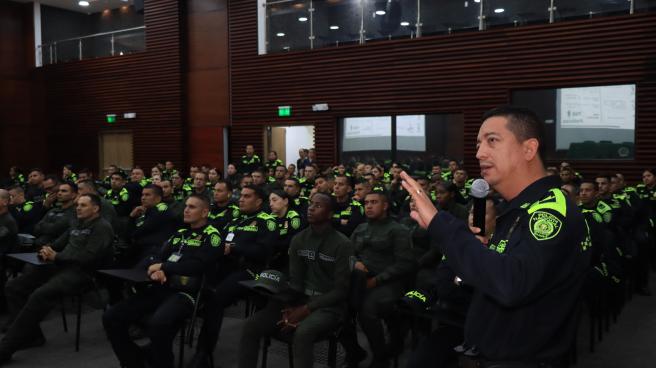 150 Policías