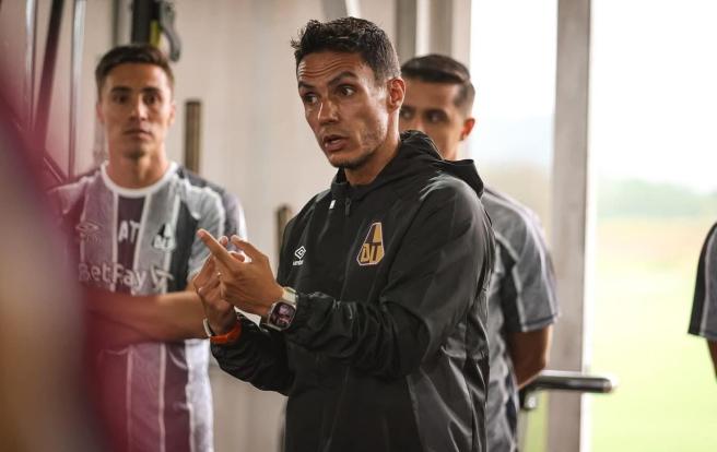 Lucas González