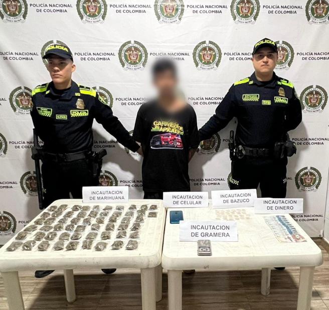 policía
