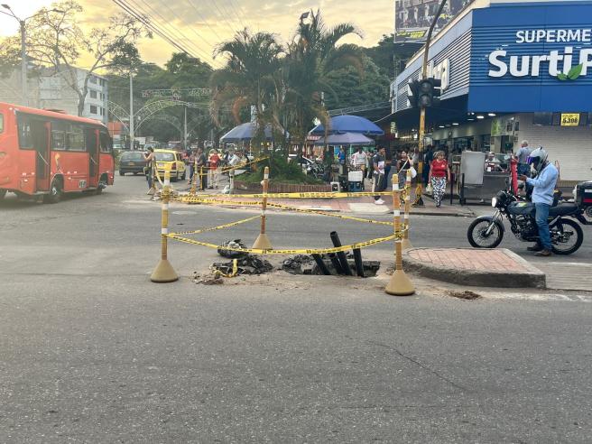 Obras de los semáforos en la carrera quinta con calle 37 de Ibagué