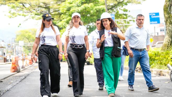 aranda recorriendo la obra de la carrera quinta. 