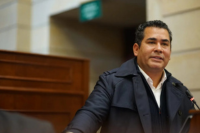 Alejandro Carlos Chacón, senador.