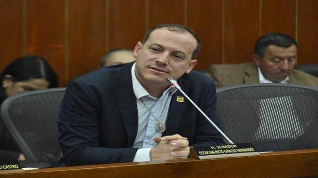 Ósar Mauricio Giraldo, presidente de Comisión Segunda del Senado.