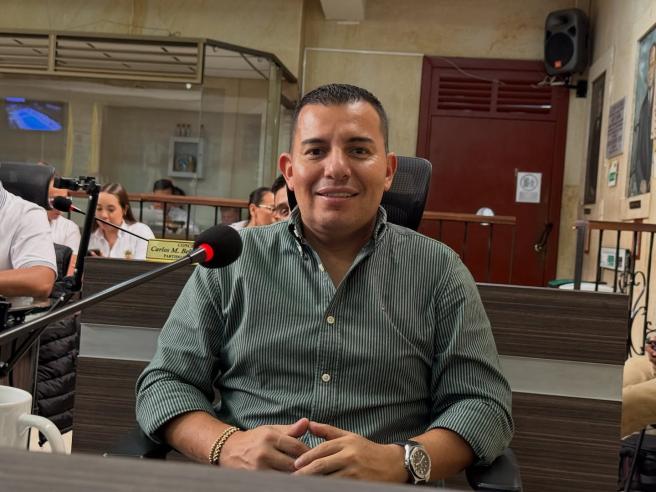 concejal Victor Ortiz 