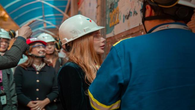 la ministra de Comercio, Industria y Turismo, Diana Marcela Morales Rojas, reiteró el compromiso del Gobierno de trabajar de manera articulada con la industria para proteger el empleo y fortalecer la producción nacional. 