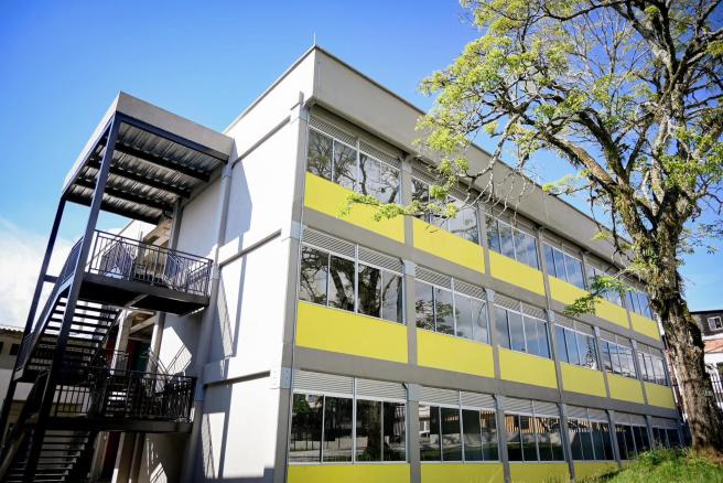 Proceso de matrículas en colegios de Ibagué