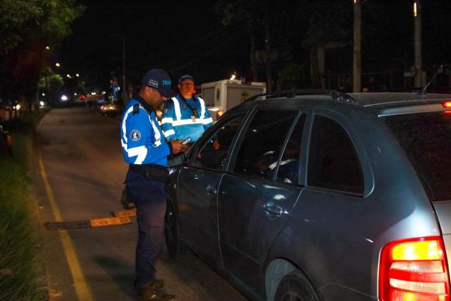 puestos de control en Ibagué.