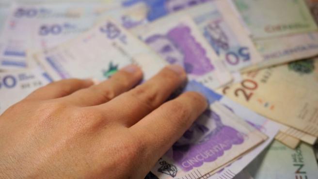 El 14 de febrero marca el plazo para que las empresas en Colombia cumplan con la consignación de las cesantías de sus trabajadores en los fondos correspondientes, una obligación fundamental en materia laboral. 