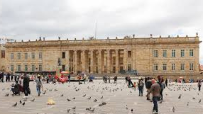 Lo que se hizo en este reajuste fue eliminar la prima la de servicios establecida en 2013 en el gobierno de Juan Manuel Santos.