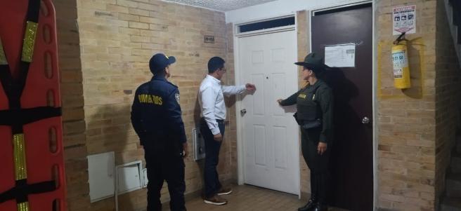 Autoridades verificaron caso de felino reportado por presunto abandono en conjunto residencial