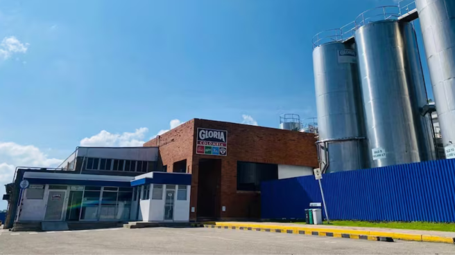 La determinación de la empresa, se tomó como parte de su proceso regular de revisión estratégica del portafolio en la región, concluyendo orientar sus esfuerzos “al negocio donde reconoce mayores ventajas competitivas y oportunidades de crecimiento sostenible”.