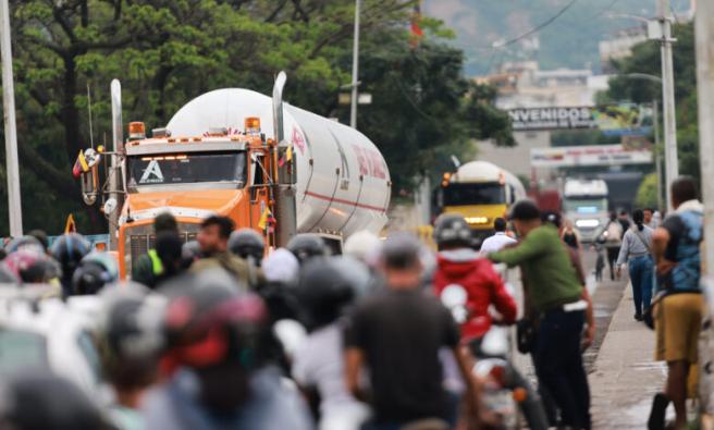  Se ratificó la alianza entre la compañía estatal Petróleos de Venezuela (PDVSA) y la también empresa estatal colombiana Ecopetrol para el suministro de gas venezolano a Colombia.