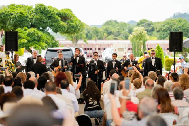 serenata en homenaje al dueto Garzón y Collazos