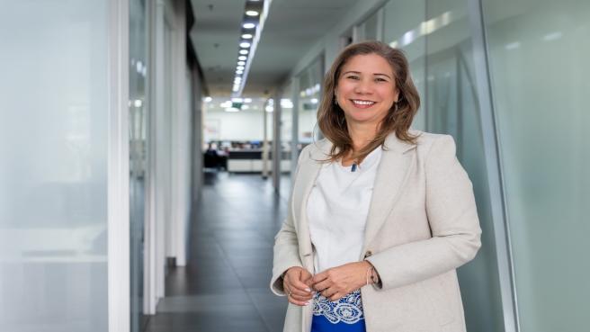 Ángela Álvarez, experta comisonada de la CREG