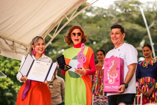 Homenaje a Ágatha Ruiz