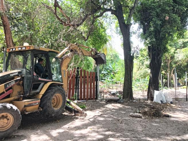Demolición de construcción Ilegal en El Espinal